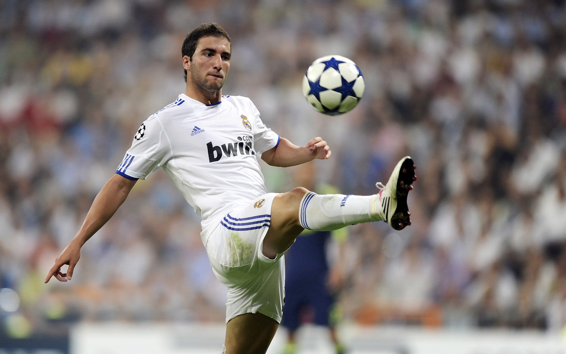 巴黎圣日耳曼士气爆棚，英超抢七大战遇上广厦男篮，目标明确直指晋级